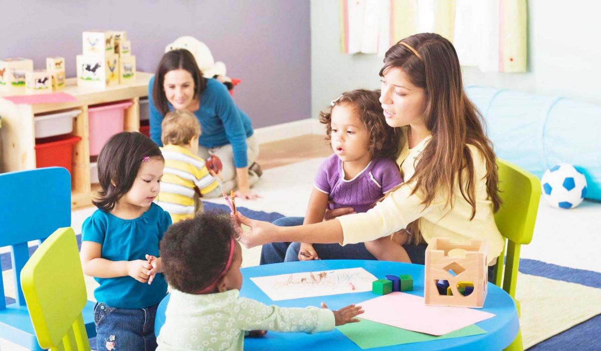 7 Benefits of Choosing a Childcare Nursery for Working Parents